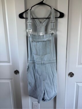 Vici Light Wash Denim Short Overalls